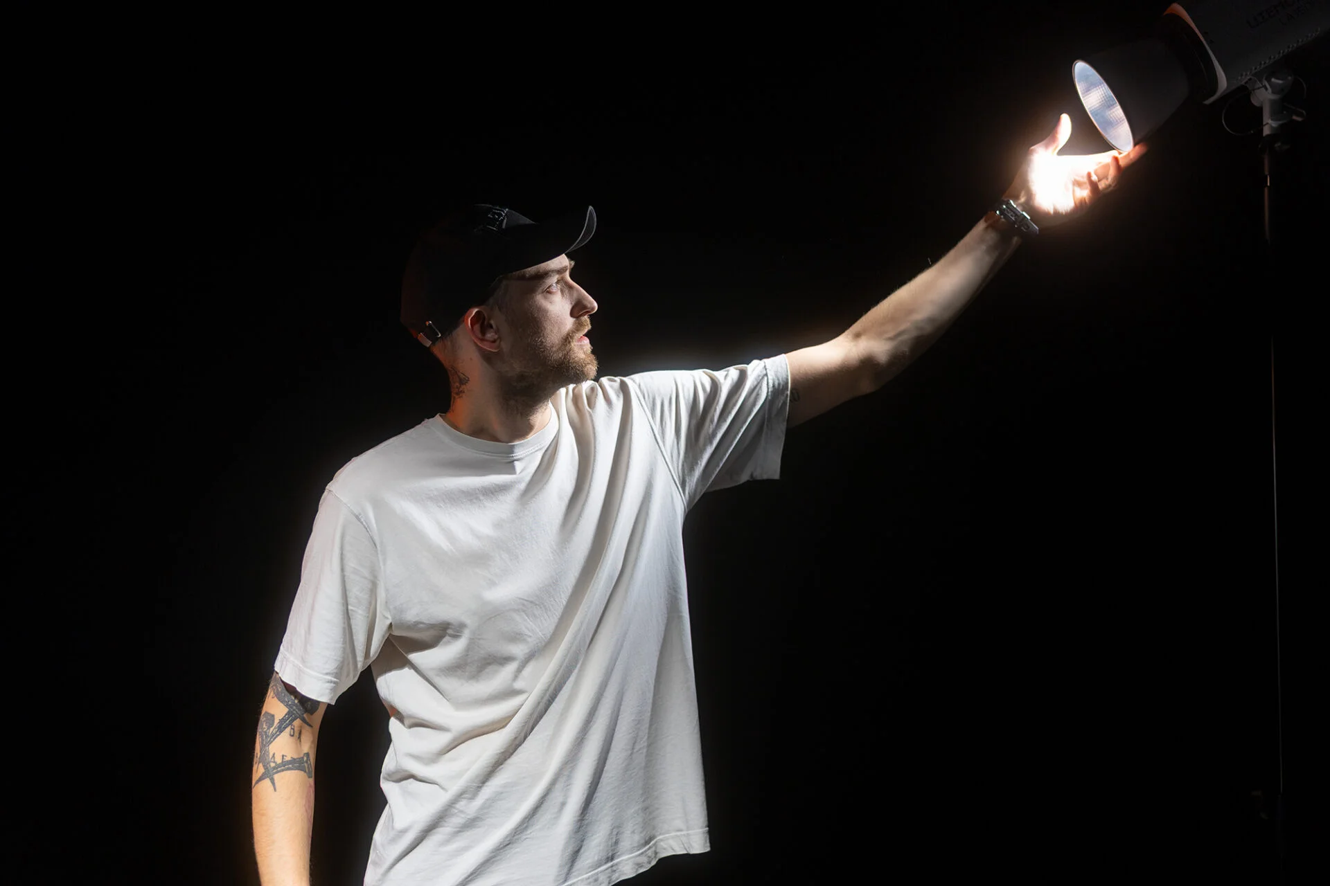 Чорна Циклорама 4