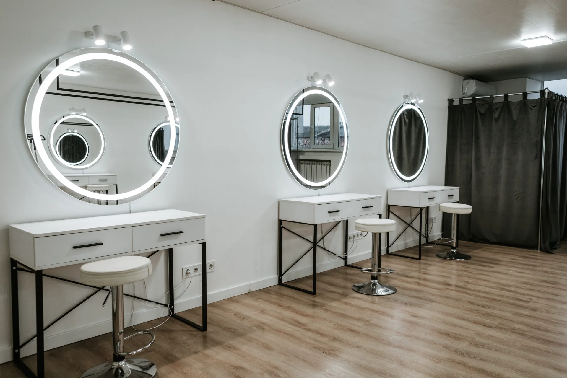 Загальна Гримерна 4